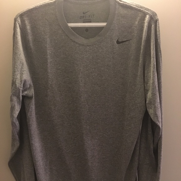 Nike long sleeve - Picture 1 of 2